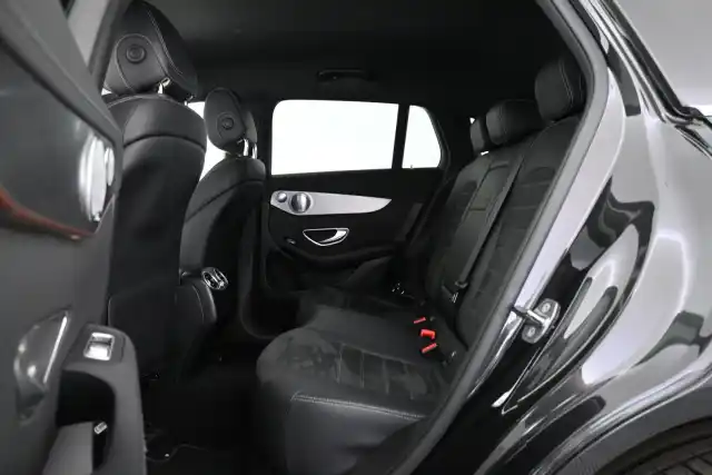 Harmaa Maastoauto, Mercedes-Benz EQC – VAR-20841