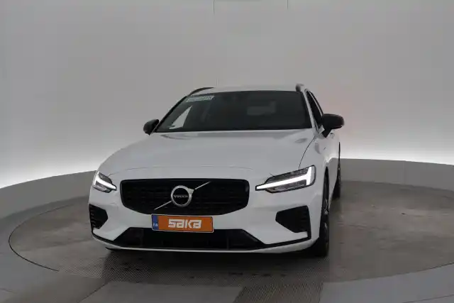 Valkoinen Farmari, Volvo V60 – VAR-20917