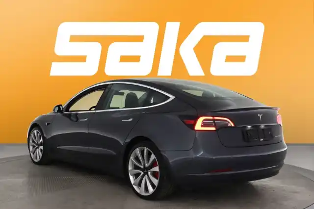 Harmaa Sedan, Tesla Model 3 – VAR-20945