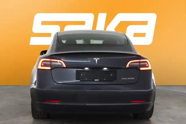 Harmaa Sedan, Tesla Model 3 – VAR-20945