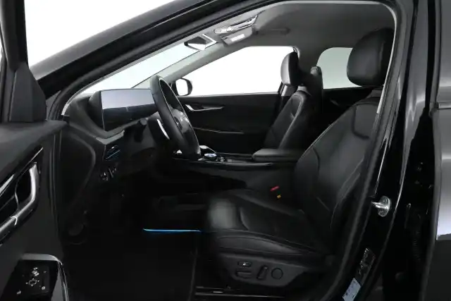 Musta Maastoauto, Kia EV6 – VAR-21057