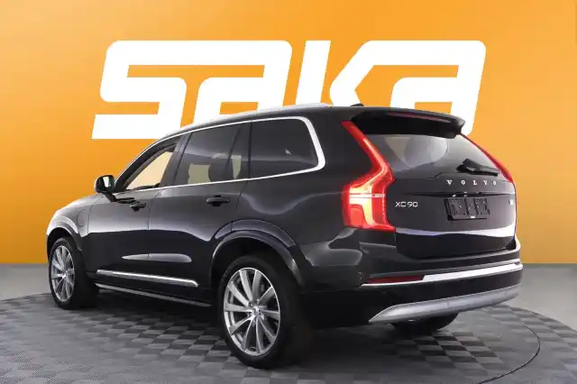 Musta Maastoauto, Volvo XC90 – VAR-21085