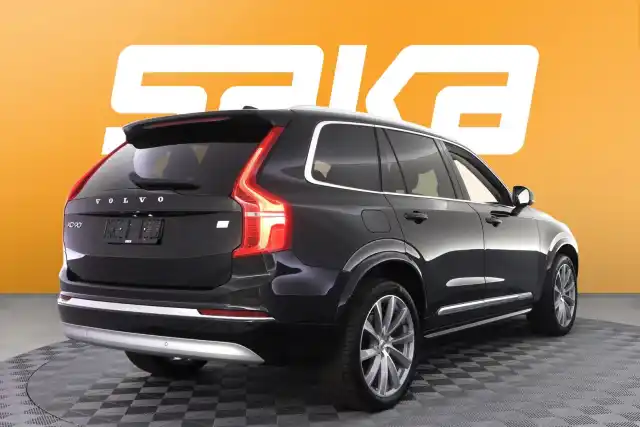 Musta Maastoauto, Volvo XC90 – VAR-21085