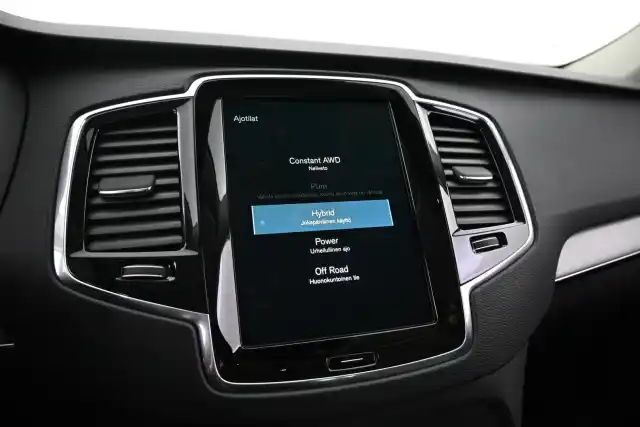 Musta Maastoauto, Volvo XC90 – VAR-21085