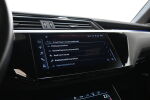 Sininen Maastoauto, Audi e-tron – VAR-21158, kuva 32