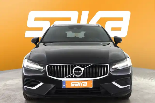 Musta Farmari, Volvo V60 – VAR-21204