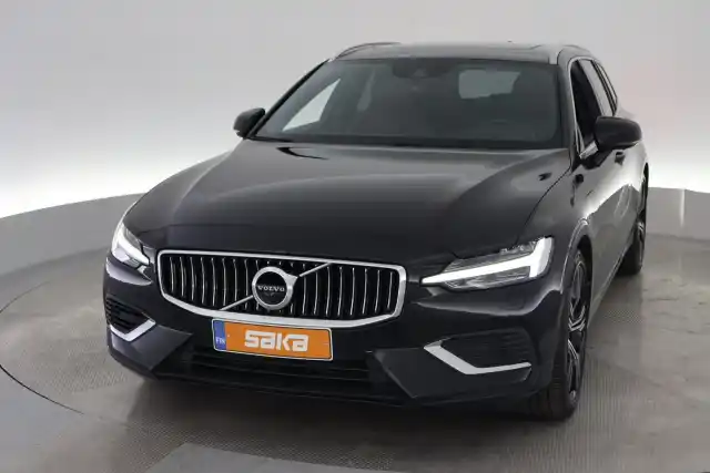 Musta Farmari, Volvo V60 – VAR-21204