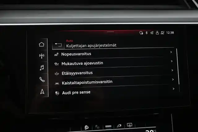Harmaa Maastoauto, Audi e-tron – VAR-21276