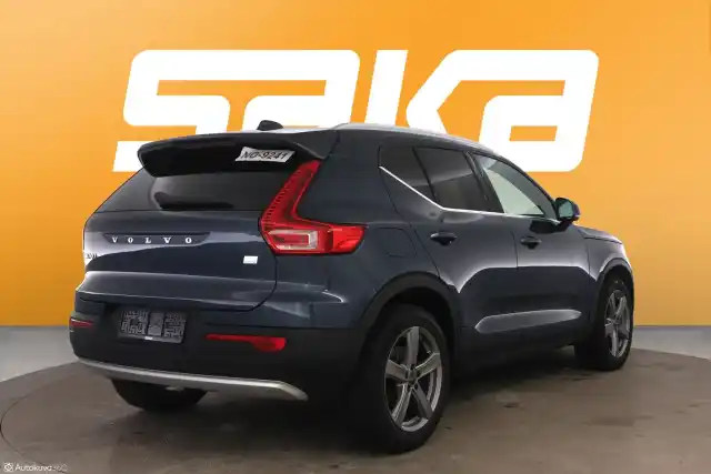 Sininen Maastoauto, Volvo XC40 – VAR-21441