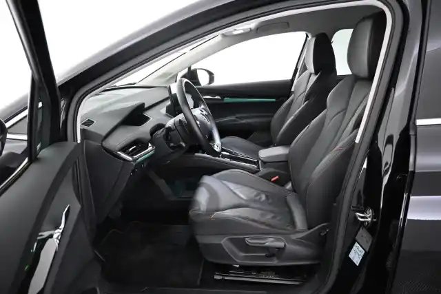 Musta Maastoauto, Skoda Enyaq – VAR-21502
