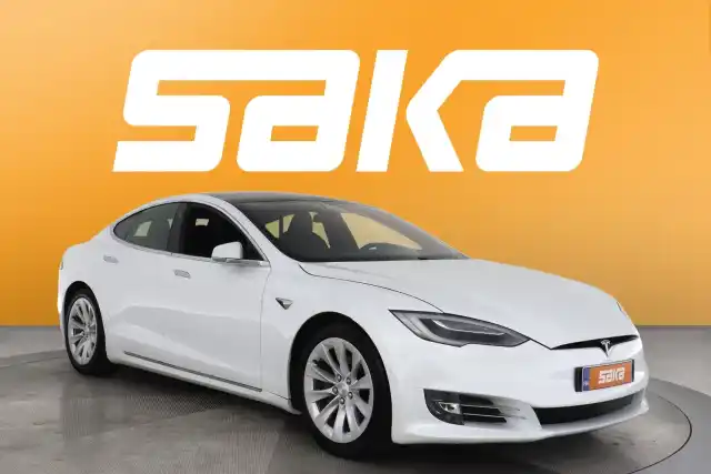 Valkoinen Sedan, Tesla Model S – VAR-21827