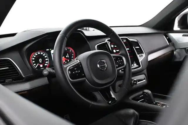 Harmaa Maastoauto, Volvo XC90 – VAR-22122