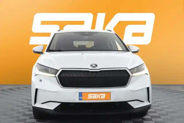 Valkoinen Maastoauto, Skoda Enyaq – VAR-22212