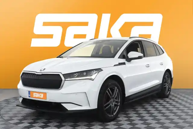 Valkoinen Maastoauto, Skoda Enyaq – VAR-22212