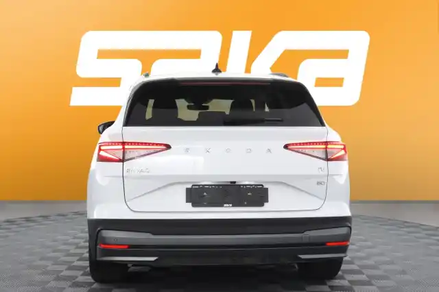Valkoinen Maastoauto, Skoda Enyaq – VAR-22212
