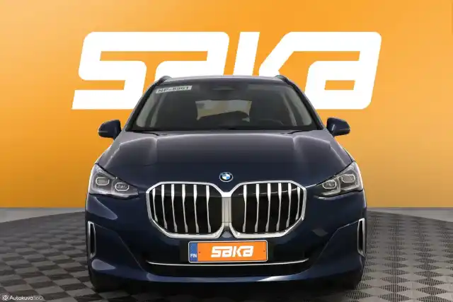 Sininen Tila-auto, BMW 225 – VAR-22443
