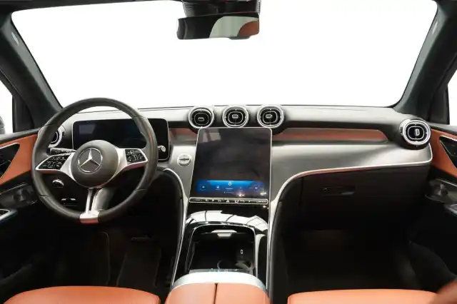 Musta Maastoauto, Mercedes-Benz GLC – VAR-22595