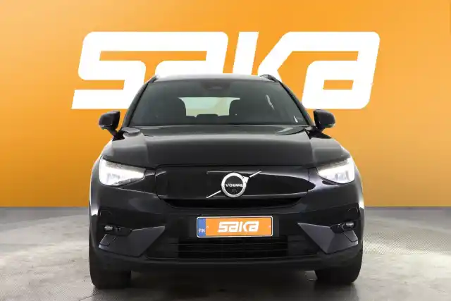 Musta Maastoauto, Volvo XC40 – VAR-22753