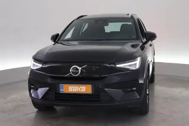 Musta Maastoauto, Volvo XC40 – VAR-22753