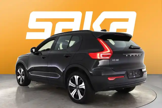 Musta Maastoauto, Volvo XC40 – VAR-22753