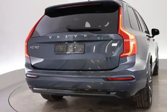 Sininen Maastoauto, Volvo XC90 – VAR-22773