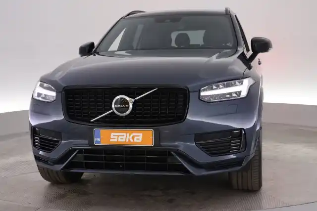 Sininen Maastoauto, Volvo XC90 – VAR-22773