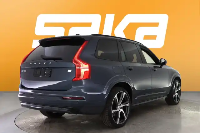 Sininen Maastoauto, Volvo XC90 – VAR-22773