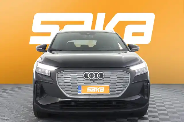 Musta Maastoauto, Audi Q4 e-tron – VAR-22804