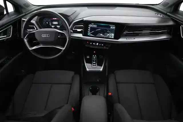 Musta Maastoauto, Audi Q4 e-tron – VAR-22804