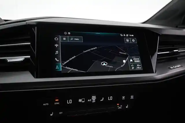 Musta Maastoauto, Audi Q4 e-tron – VAR-22804