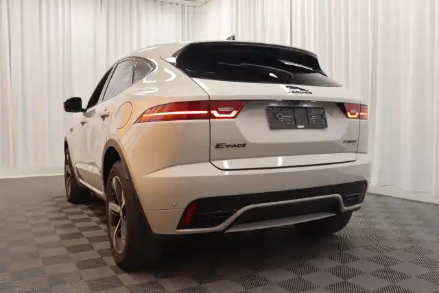 Harmaa Maastoauto, Jaguar E-PACE – VAR-22820