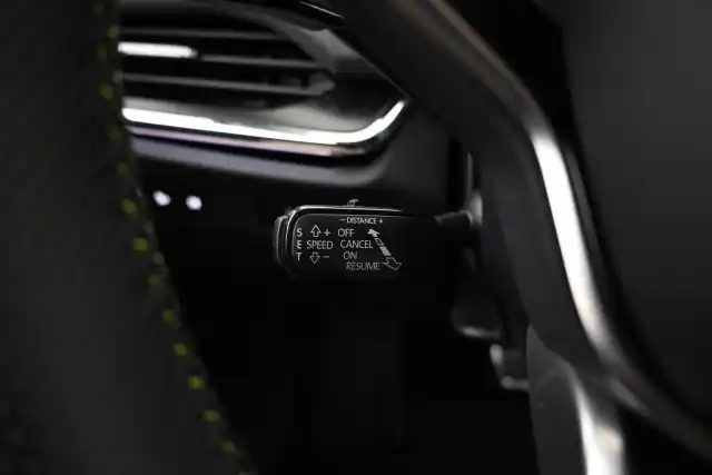 Vihreä Maastoauto, Skoda Enyaq – VAR-22852