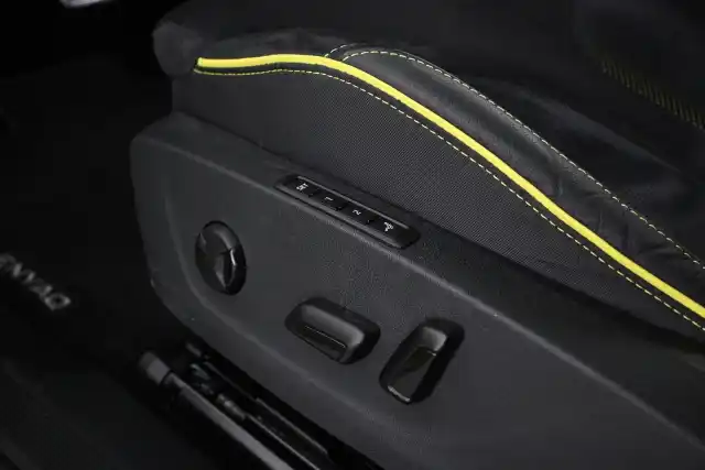 Vihreä Maastoauto, Skoda Enyaq – VAR-22852