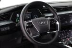 Musta Maastoauto, Audi e-tron – VAR-22922, kuva 12