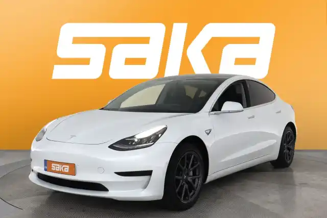 Valkoinen Sedan, Tesla Model 3 – VAR-22958