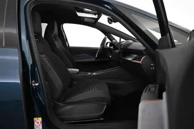 Sininen Viistoperä, CUPRA Born – VAR-22964