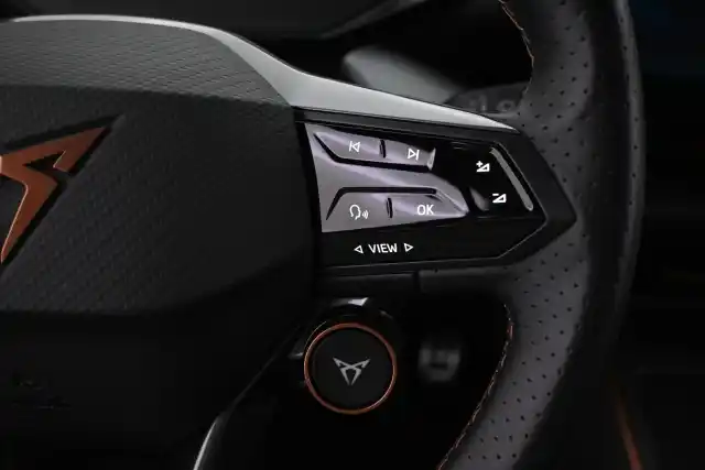Sininen Viistoperä, CUPRA Born – VAR-22964