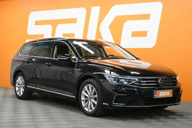 Musta Farmari, Volkswagen Passat – VAR-23163