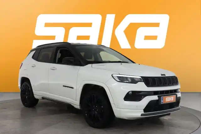 Valkoinen Maastoauto, Jeep Compass – VAR-23231