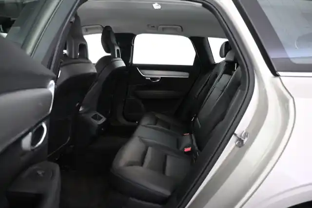 Beige Farmari, Volvo V90 – VAR-23241