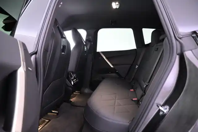 Musta Maastoauto, BMW iX – VAR-23351
