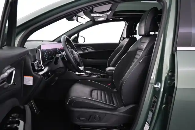 Vihreä Maastoauto, Kia Sportage – VAR-23467