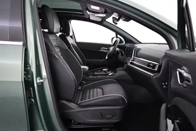 Vihreä Maastoauto, Kia Sportage – VAR-23467