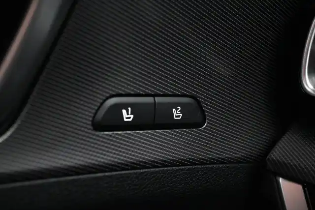 Vihreä Maastoauto, Kia Sportage – VAR-23467
