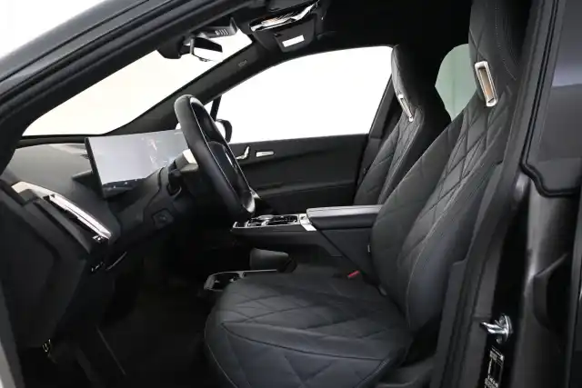 Musta Maastoauto, BMW iX – VAR-23559