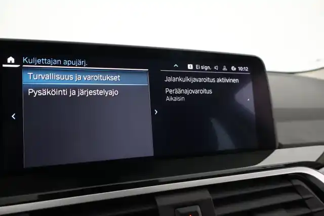 Musta Maastoauto, BMW X3 – VAR-23640