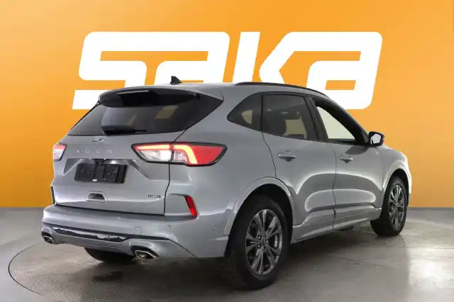 Harmaa Maastoauto, Ford Kuga – VAR-23656