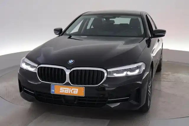 Musta Sedan, BMW 530 – VAR-23739