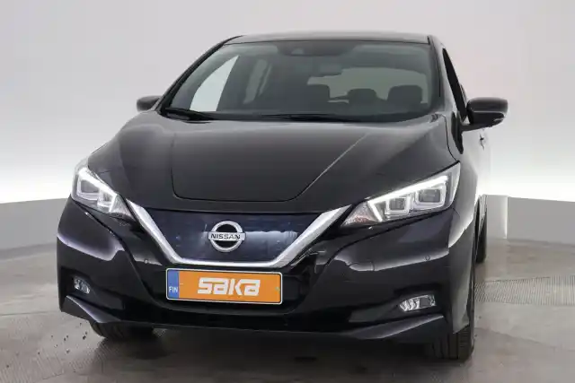 Musta Viistoperä, Nissan Leaf – VAR-23884