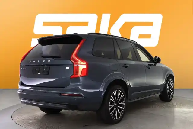 Sininen Maastoauto, Volvo XC90 – VAR-23886